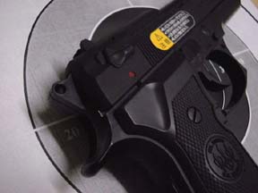 m9-rear.jpg (8805 bytes)